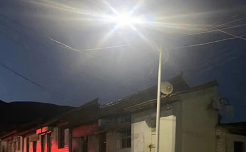 农村院子里最适合的巴音郭楞太阳能路灯亮度与安装要点 农村院子里最适合的巴音郭楞太阳能路灯亮度与安装要点